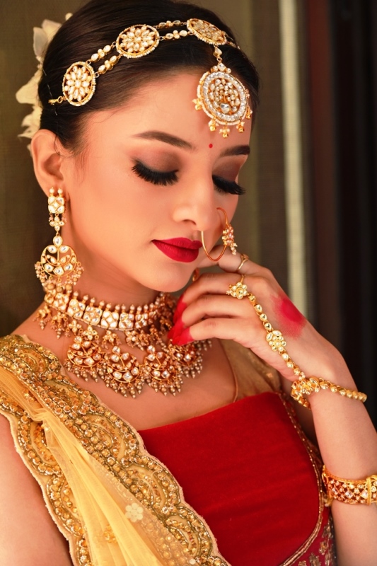 Professional makeup artist in Lucknow